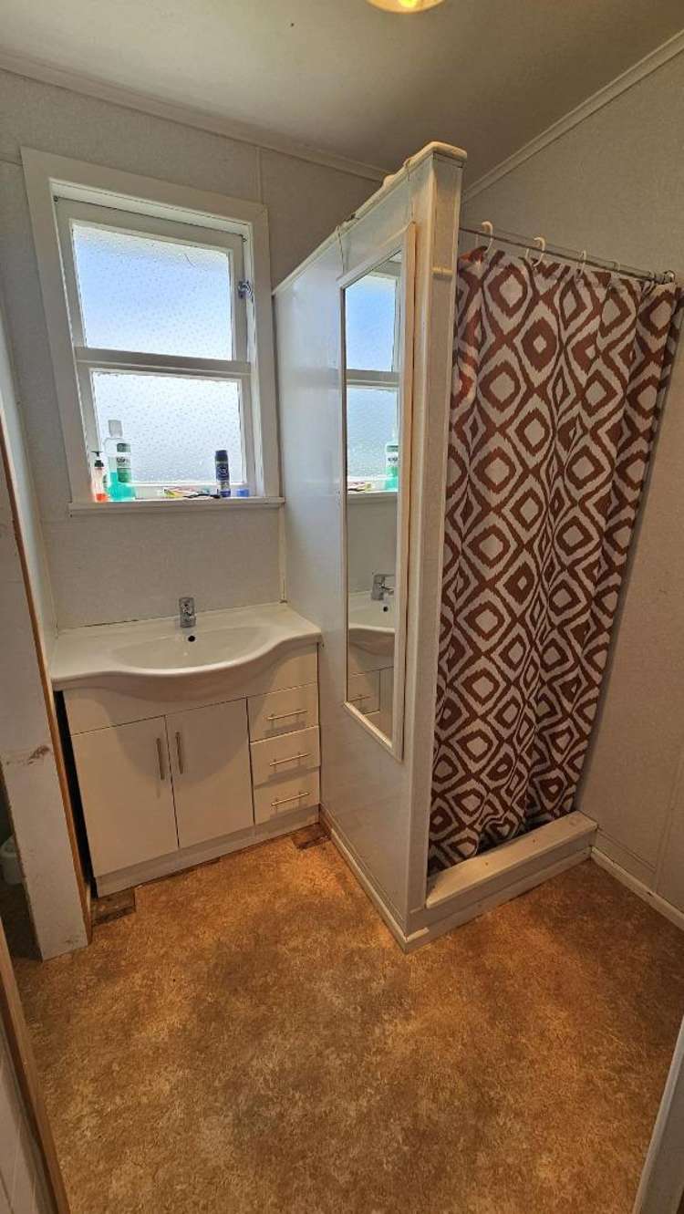 2 Ranfurly Street Waitara_8