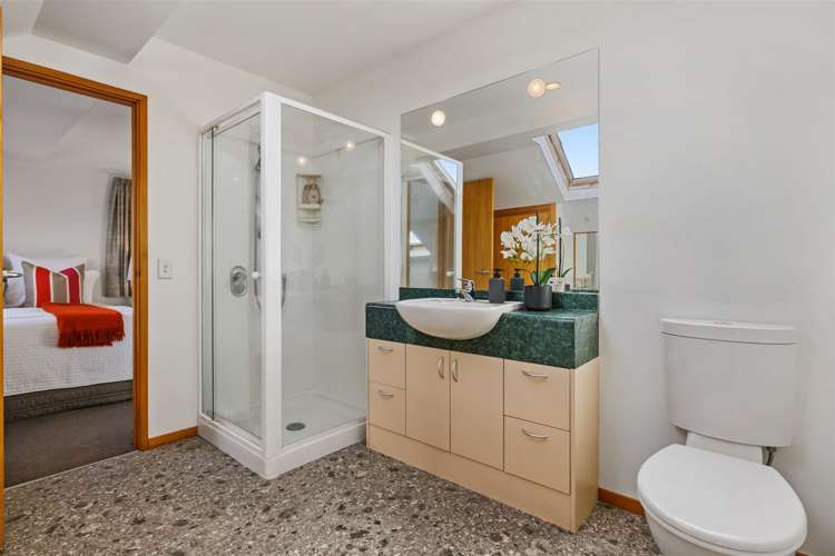 2 Royal Elm Lane Bryndwr_12