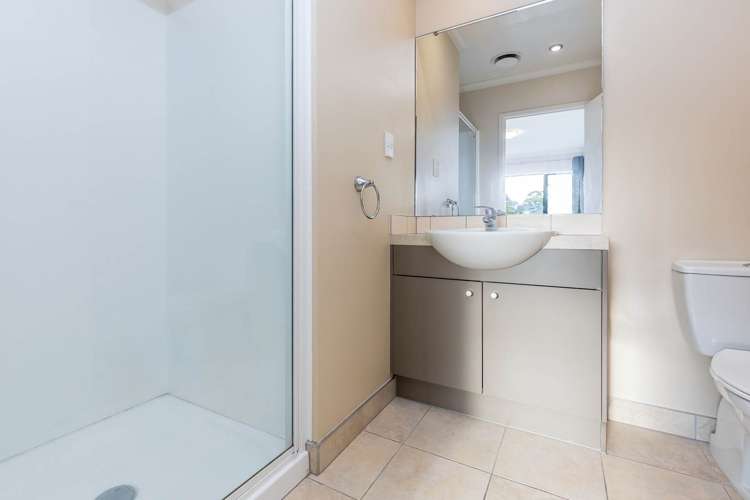 2 Seamount Drive Red Beach_9