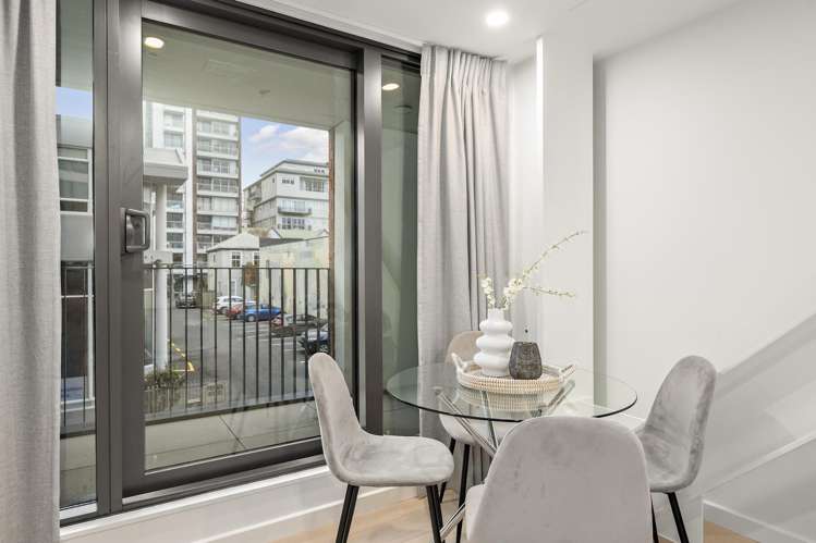 107/10 Alpha Street_4