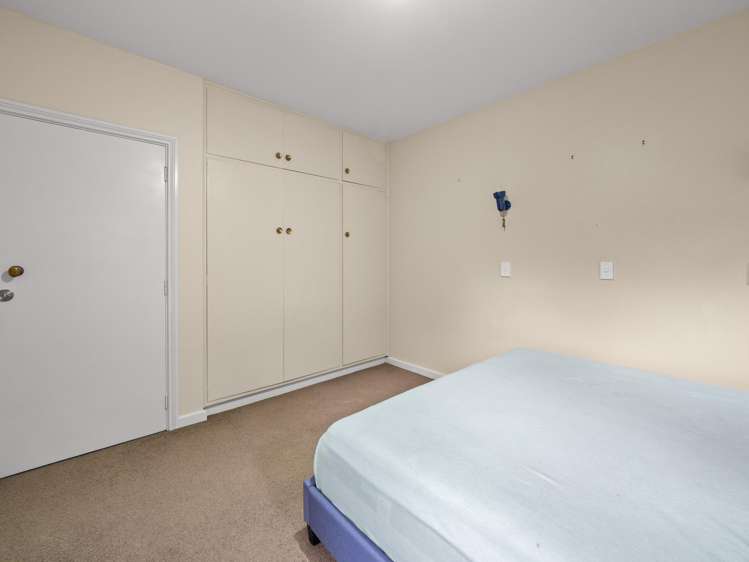 69 Racecourse Road Allenton_17