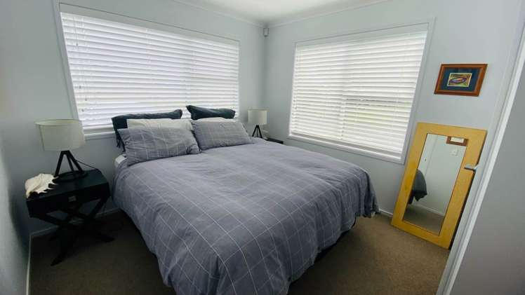 63 Hawaiian Parade Arkles Bay_14