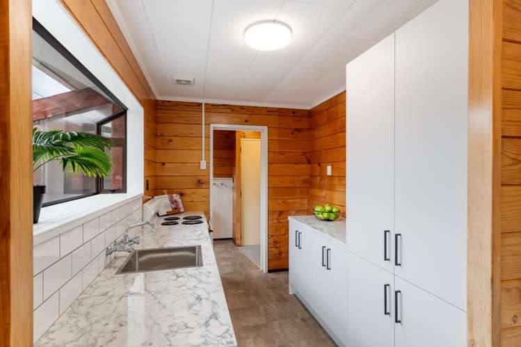 60 Pasadena Crescent Totara Park_1