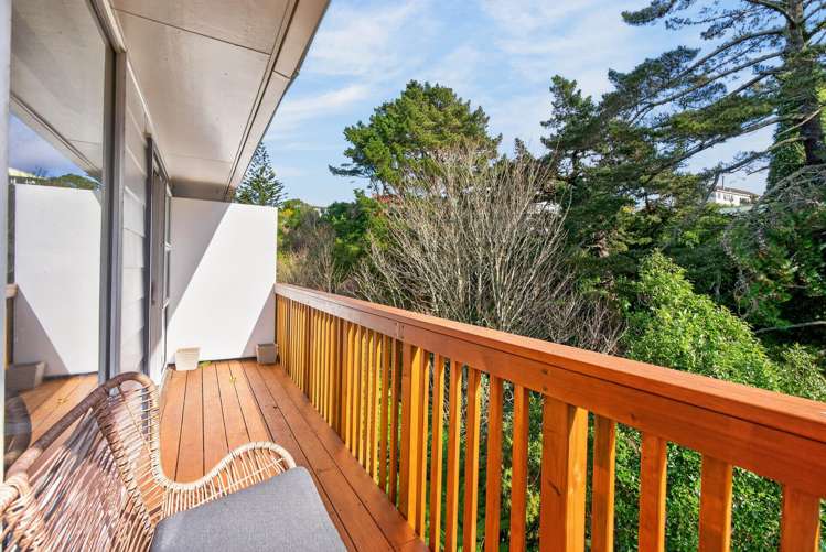 8 Cyril Way Paparangi_2