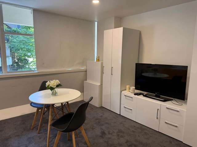 2/5H Whitaker Place Grafton_4