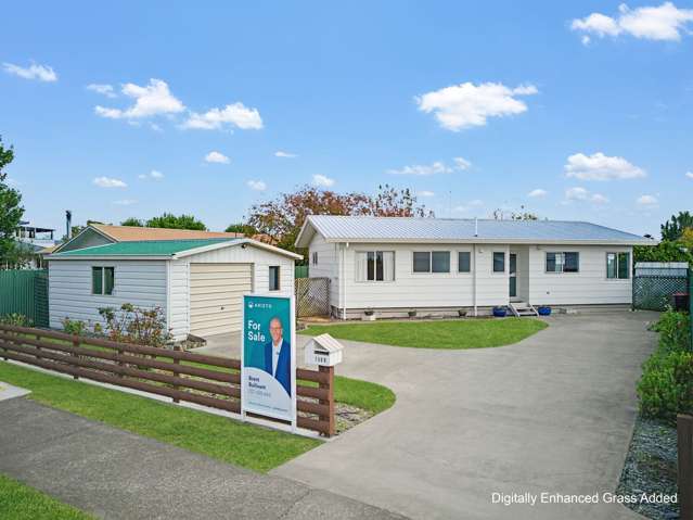 Mayfair Living  - Rural Outlook
