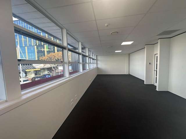 Tenancy 3/63 Devonport Road Tauranga Central_4