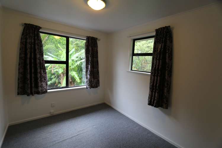 178 Woodlands Park Road Titirangi_5