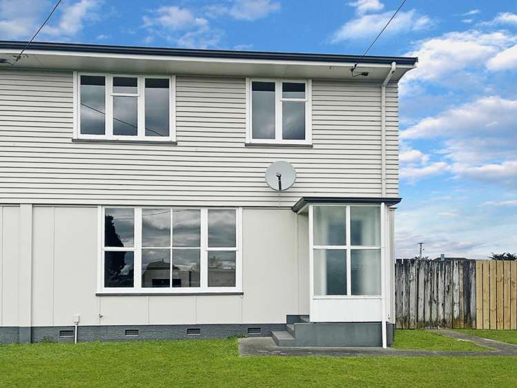 2 Devon Crescent Bulls_0