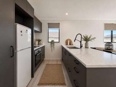 23 Swan Road_2