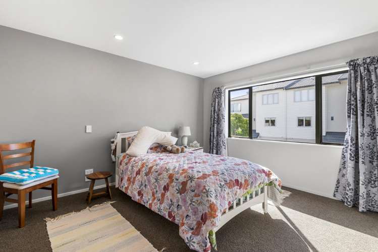 42/22 Northcross Drive Oteha_12