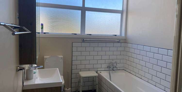 84 Settlement Road Papakura_5