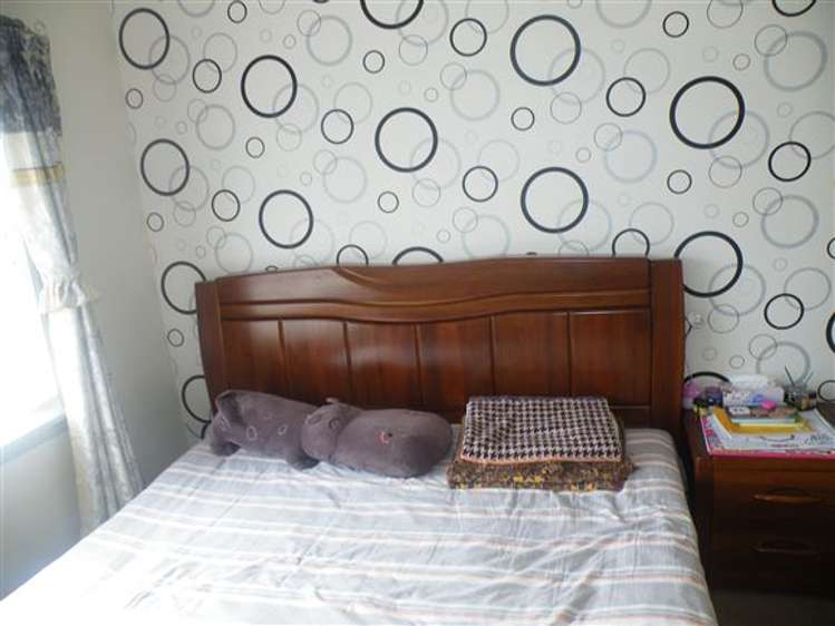 1 Neill Street Hornby_12