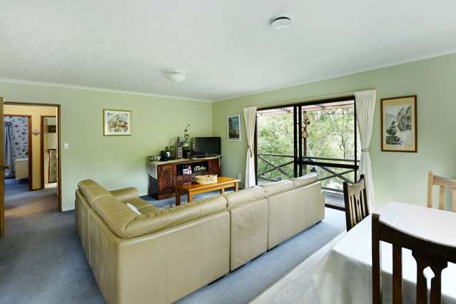 36a Jenner Road Toi Toi_4