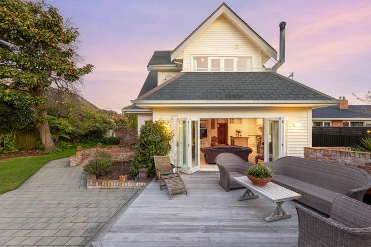 69 Office Road Merivale_22