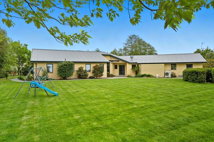 247 Collins Road Lincoln_28