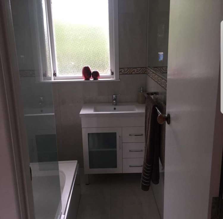 1/14 Segedin Place Glenfield_12