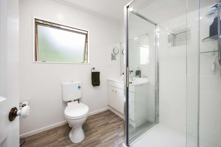 54C Pleasant Road Glen Eden_15