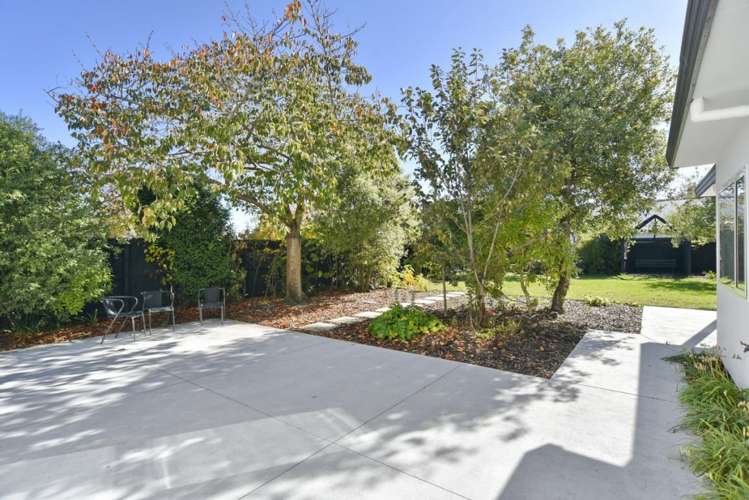 3 Glastonbury Drive Burwood_32