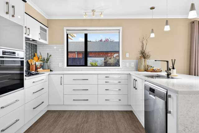 94 Wentworth Drive Rototuna North_2