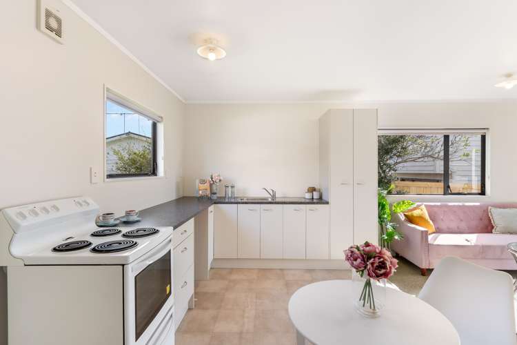 15a Gossamer Drive Pakuranga Heights_7