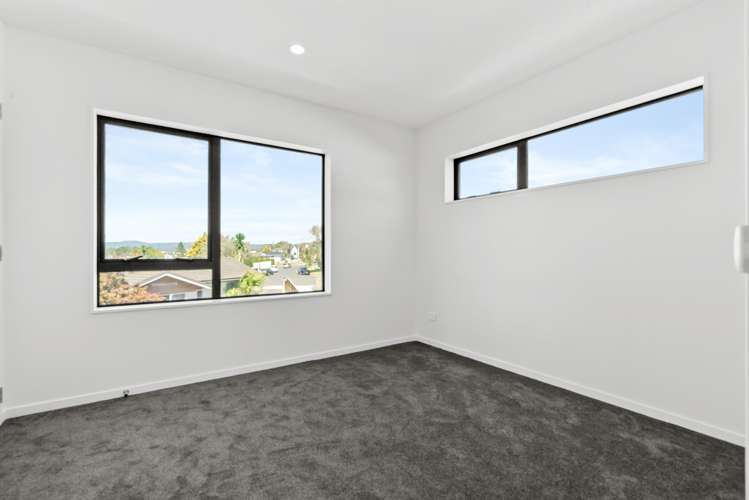 1/22 Cherry Tree Place Massey_11