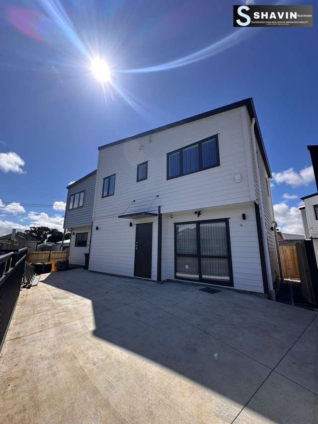 5 Bedrooms Brand New in Otara