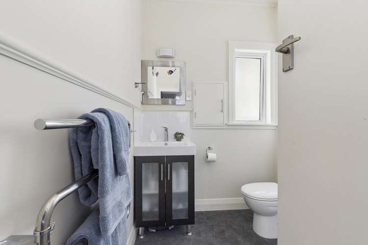 35 Awa Road Miramar_13