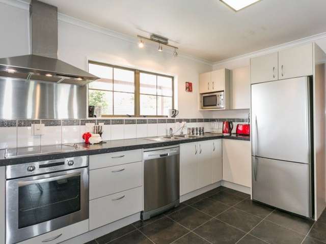 13 Cardiff Place Tamatea_1