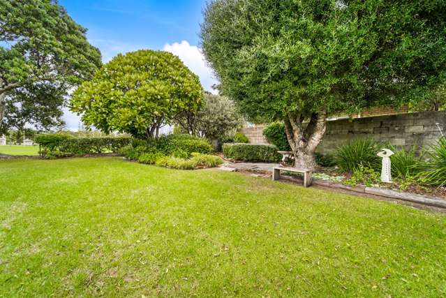 8 Centreway Road Orewa_3