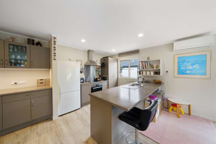 8 Fraser Colman Grove Wainuiomata_7