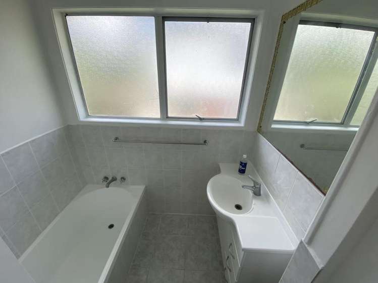 100 The Avenue 1708_9