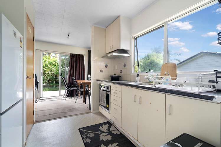 82 & 84 Moire Road Massey_13