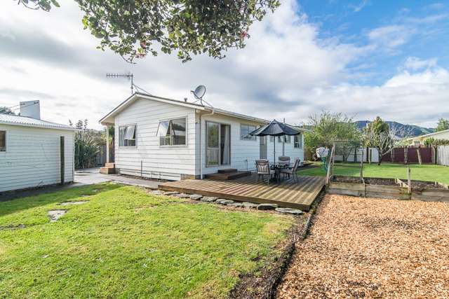 42 Parakai Street Paraparaumu_1