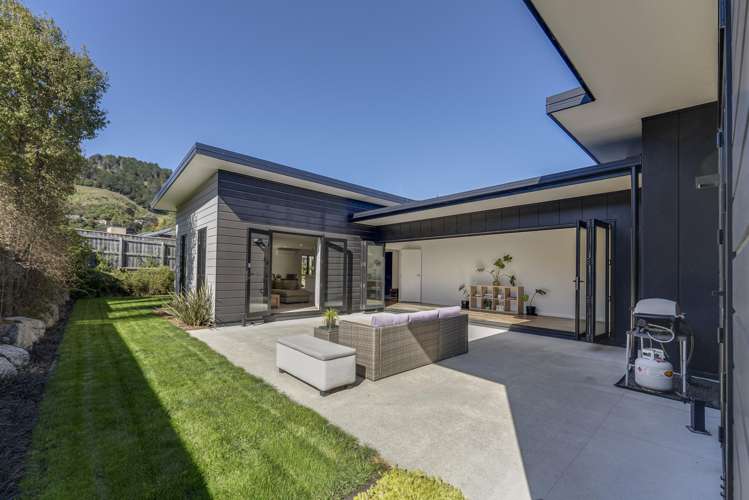 23 Pine Crest Drive Richmond_1