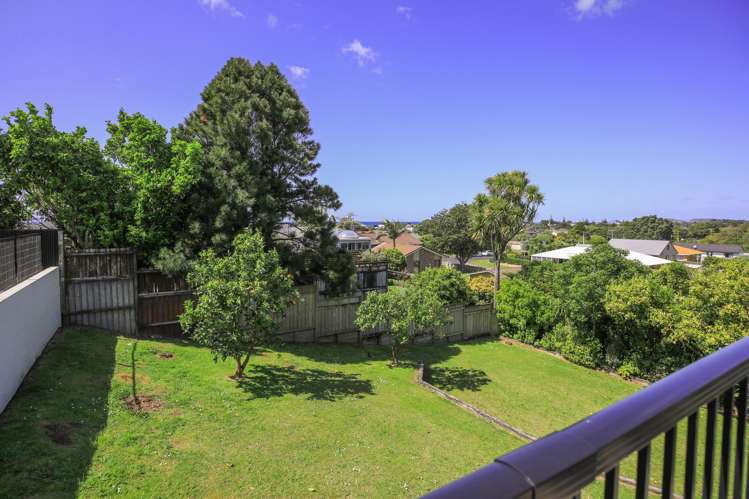 2 Mayor View Terrace Waihi Beach_16