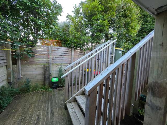 20C KOHEKOHE STREET New Lynn_2