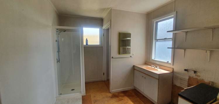 12 Whangaimoana Beach Road Pirinoa_8