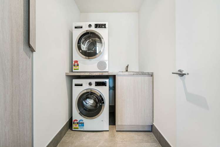 5201/10 Commerce Street Auckland Central_13