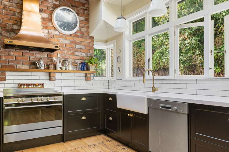 353 Devon Street West Lynmouth_2