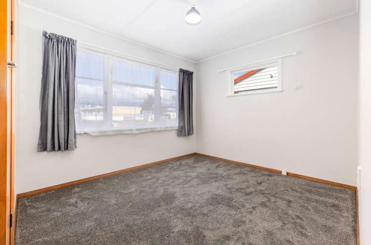 11 Bartholomew Road 10516_11