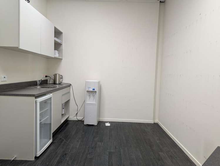 Ground 1/95 Cutsomhouse Quay Wellington Central_7