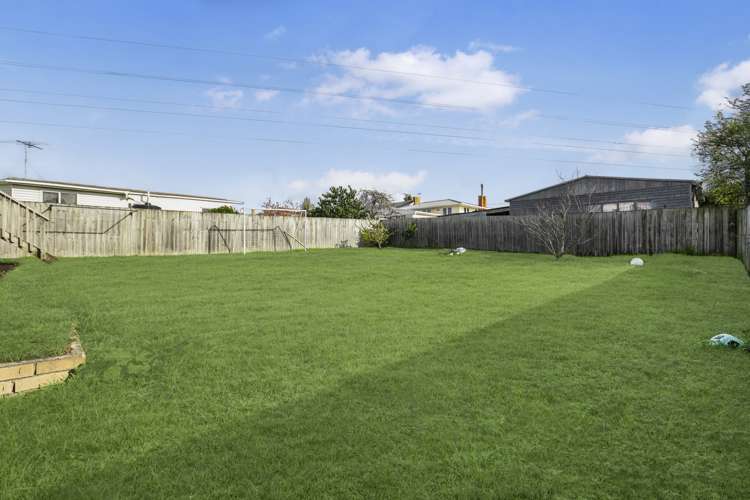 14 Martin Place Kelston_21