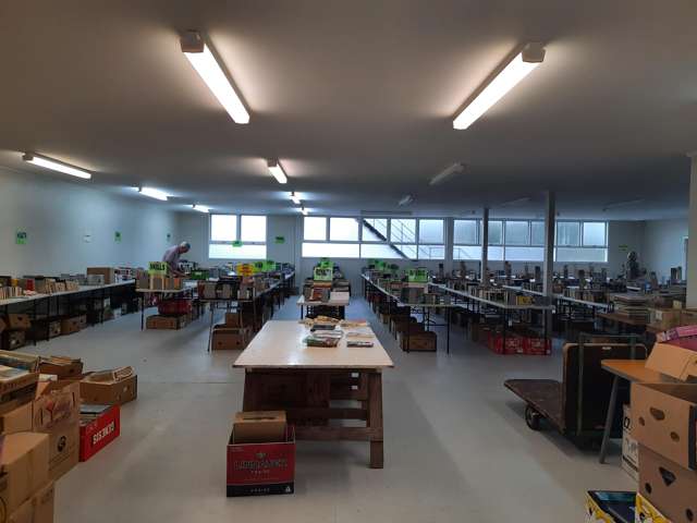 Office space/storage space close to CBD