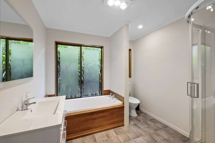 33 Beaumont Crescent Frankleigh Park_12