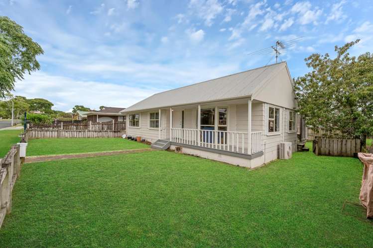 41 Paterson Avenue West Pukekohe_15