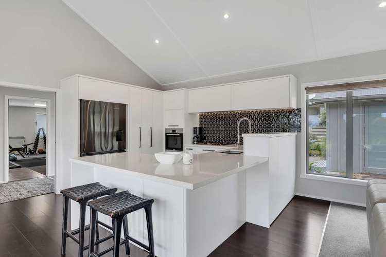 4 Roseberry Place Whitianga_10