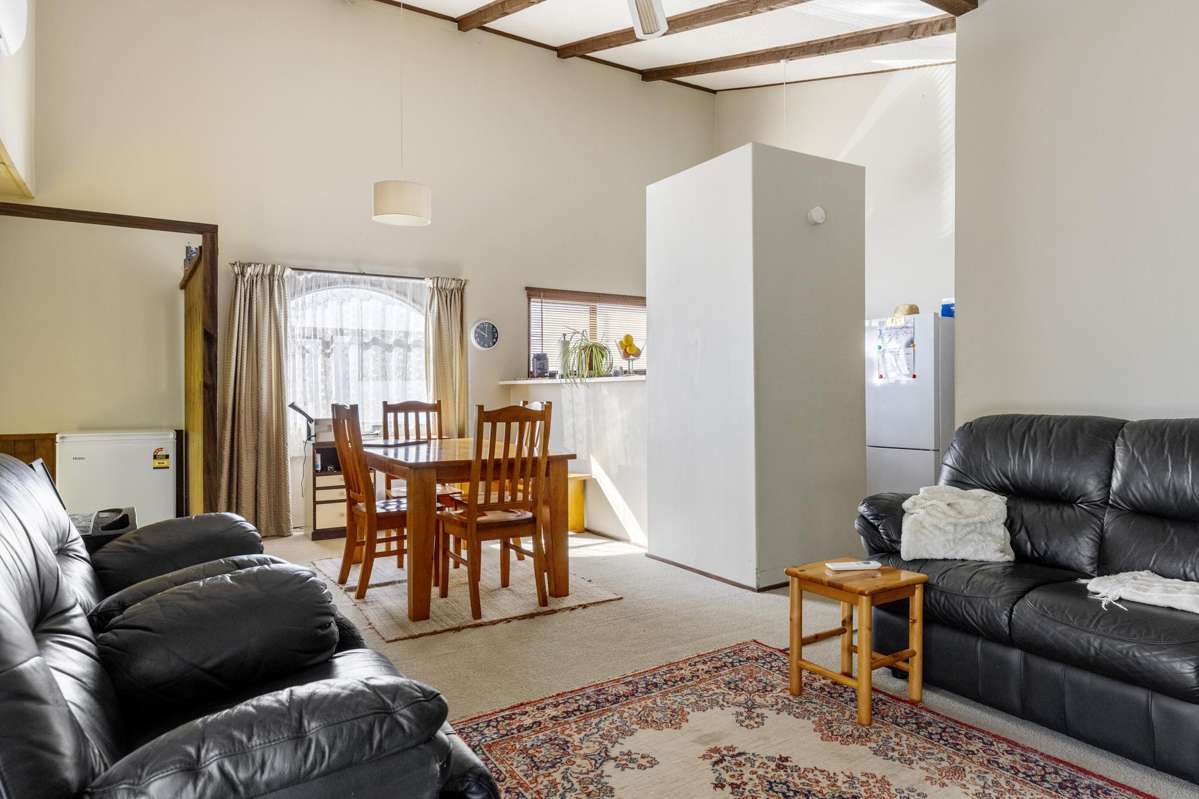 Units 1-4, 121 Te Heuheu Street_5