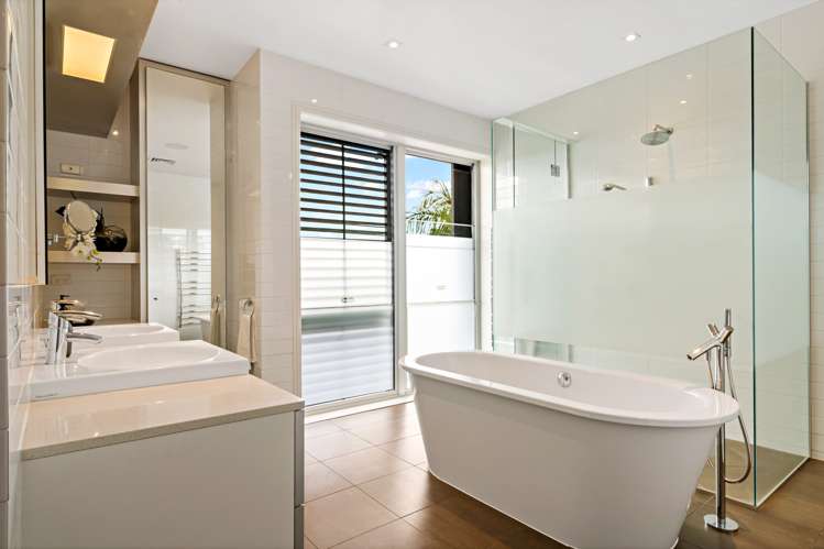 32 Bassett Road Remuera_24