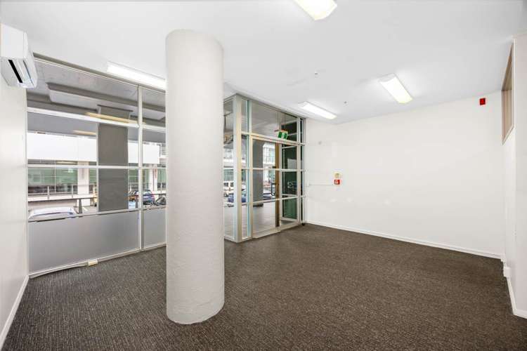 Unit 8/145 Quay Street City Centre_11